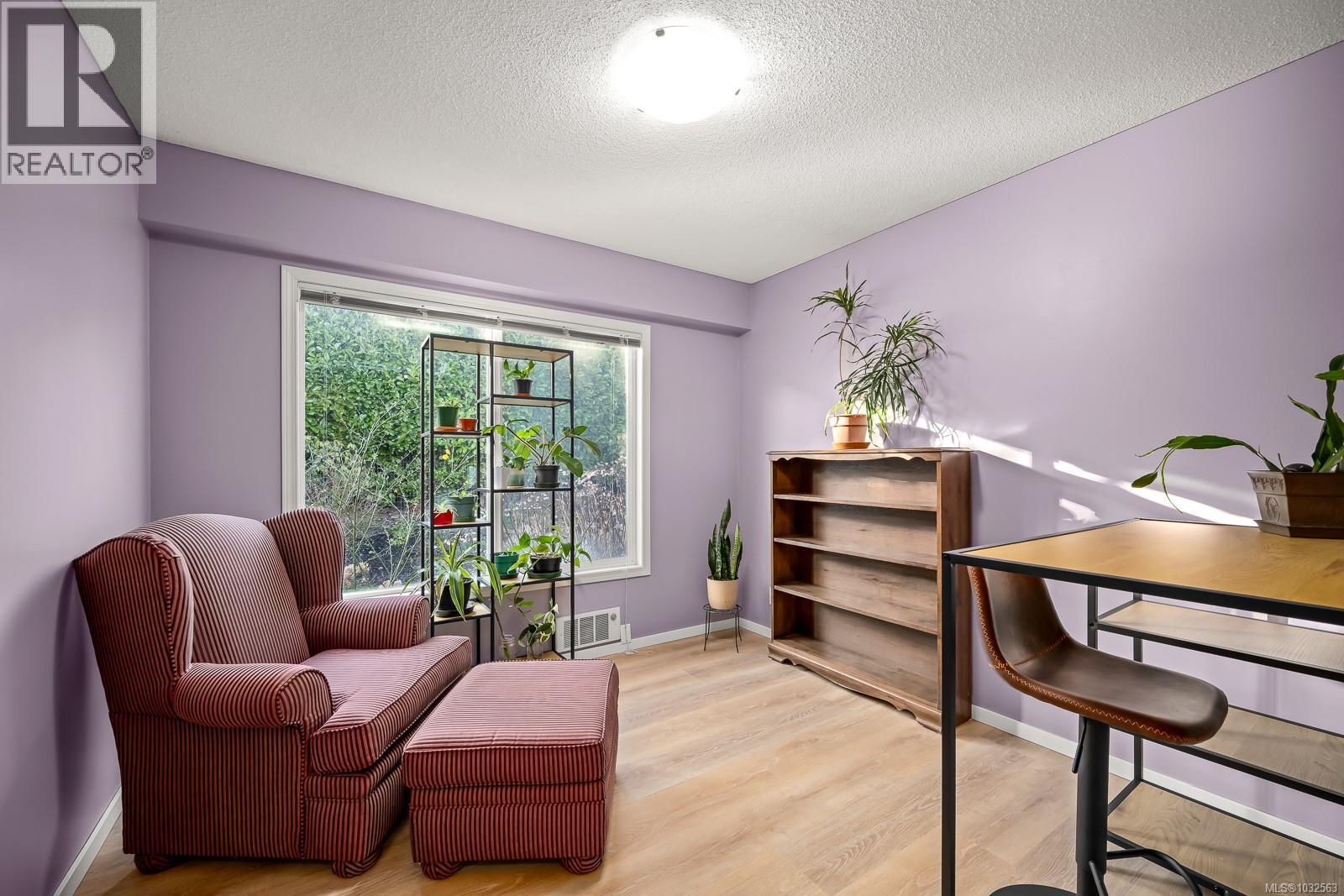 261 Alder St - 23