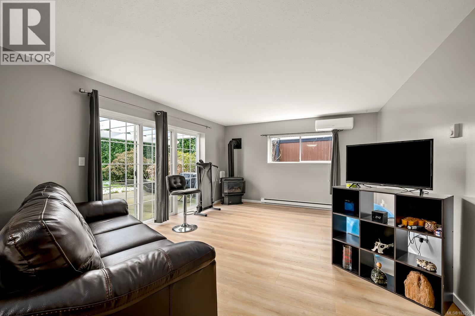 261 Alder St - 30
