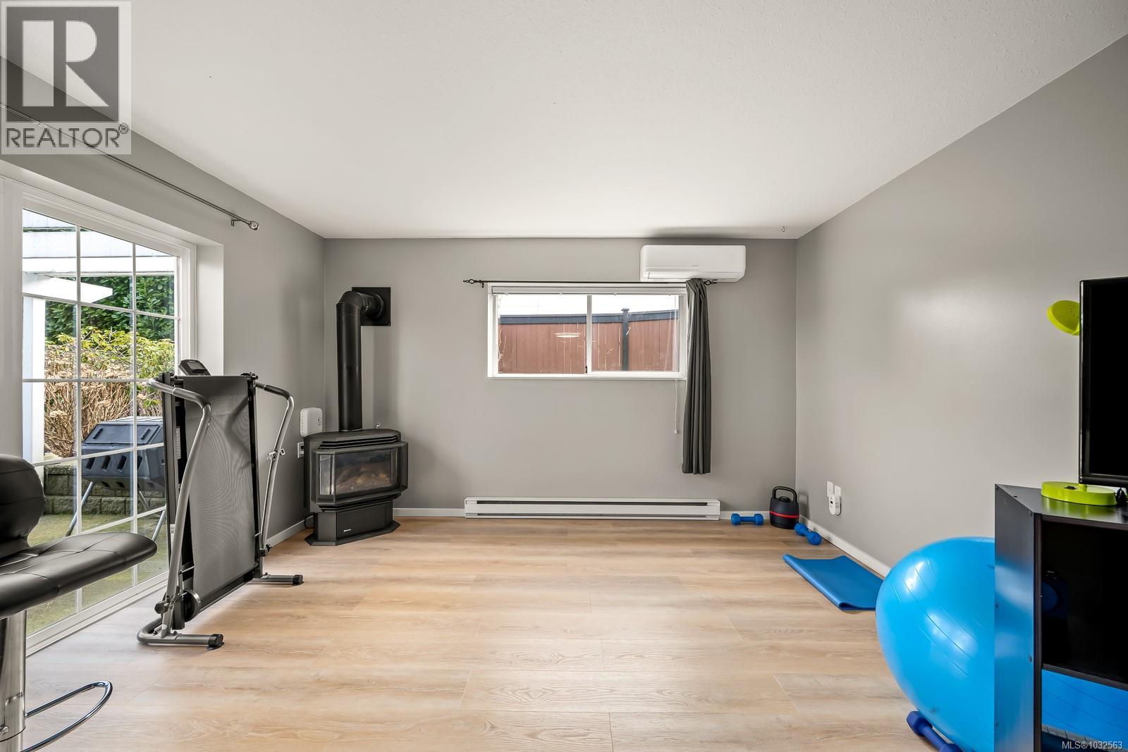 261 Alder St - 31