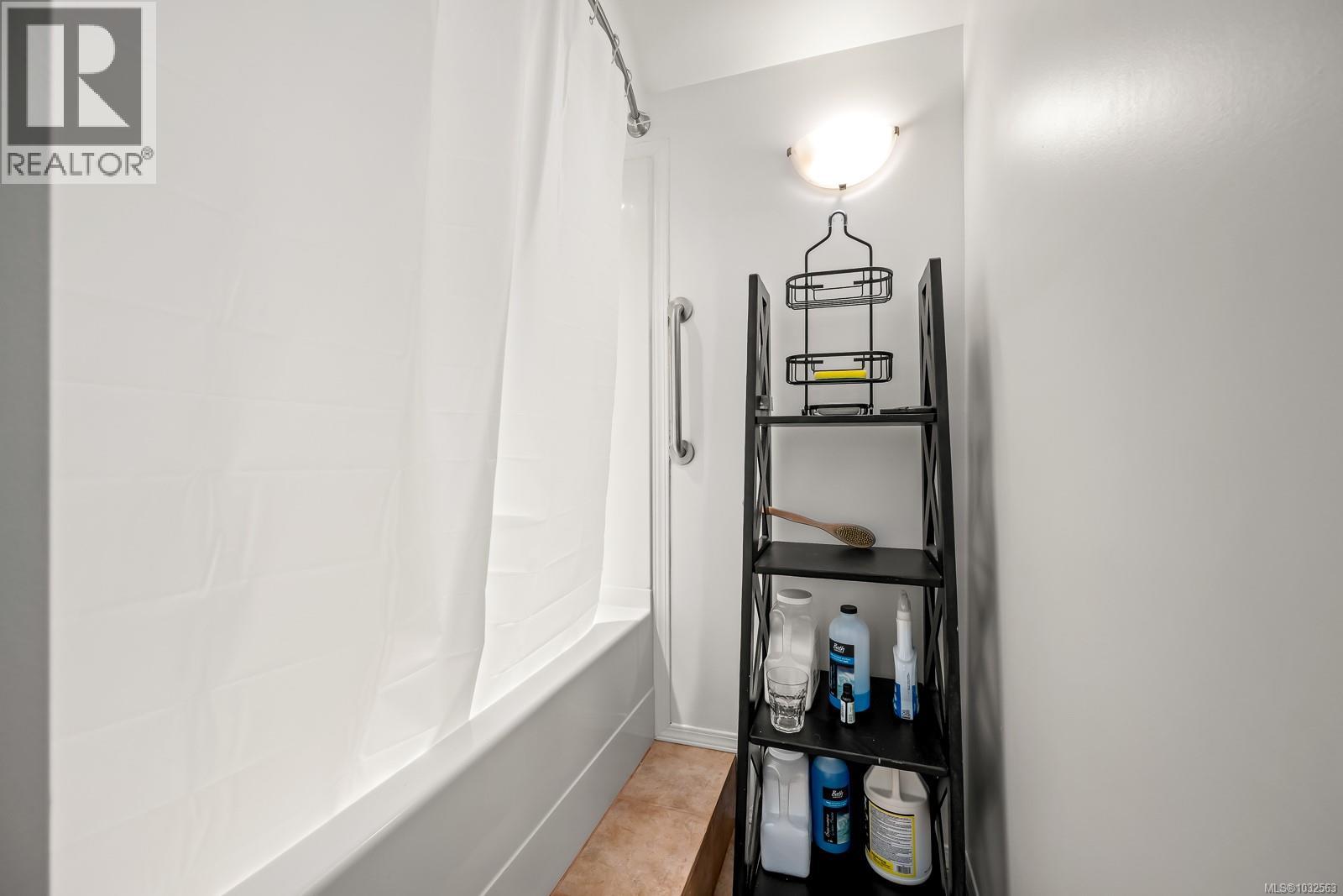 261 Alder St - 38