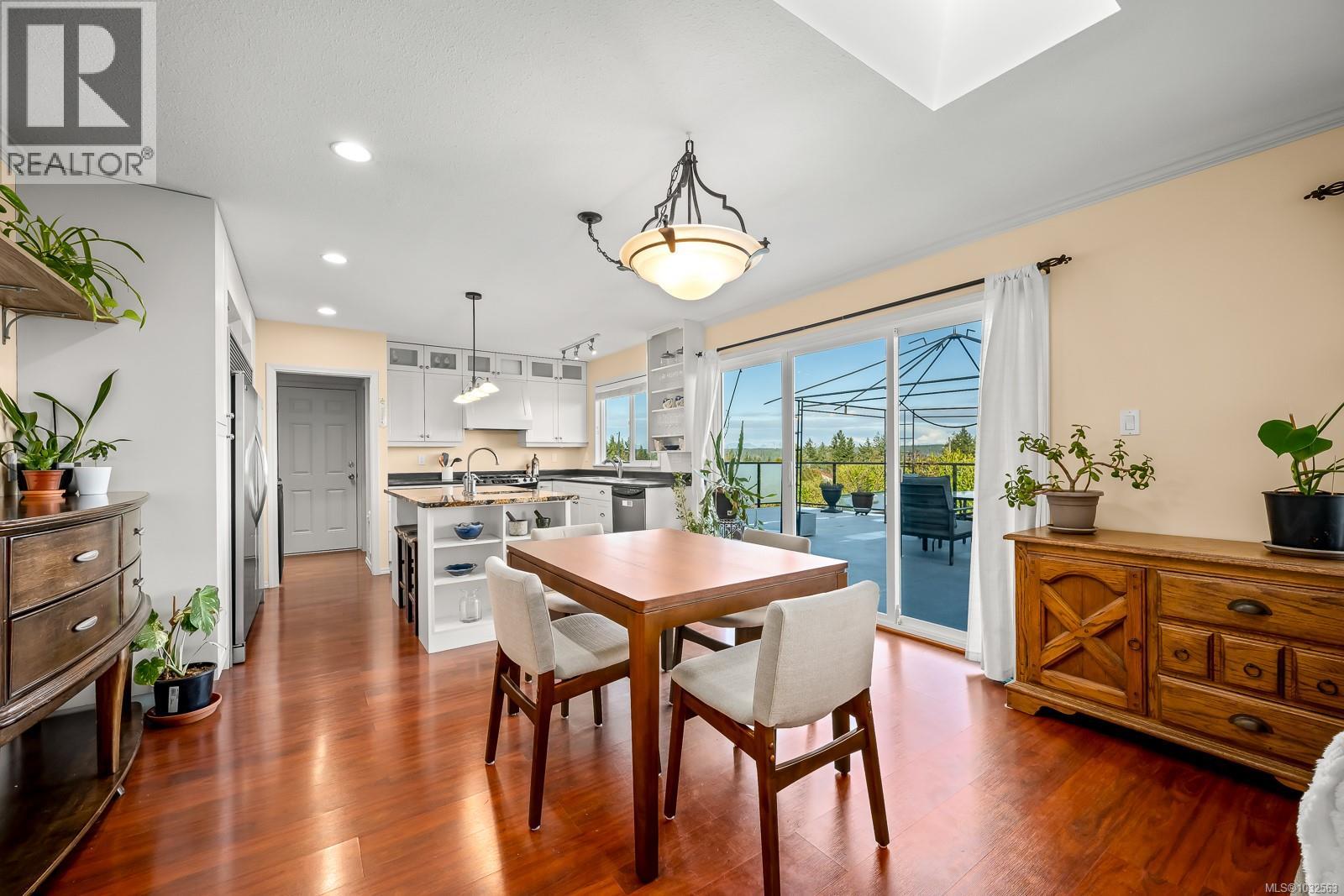 261 Alder St - 9
