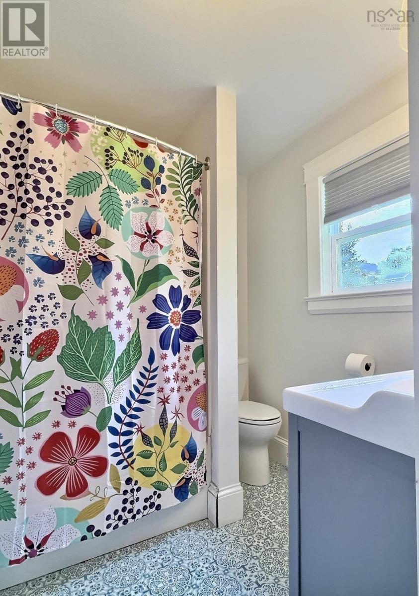 Property 15 of 32 of 31 High Road