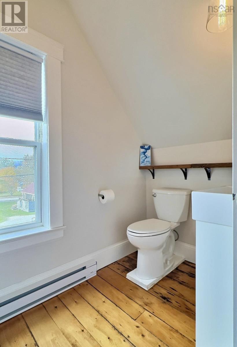 Property 26 of 32 of 31 High Road