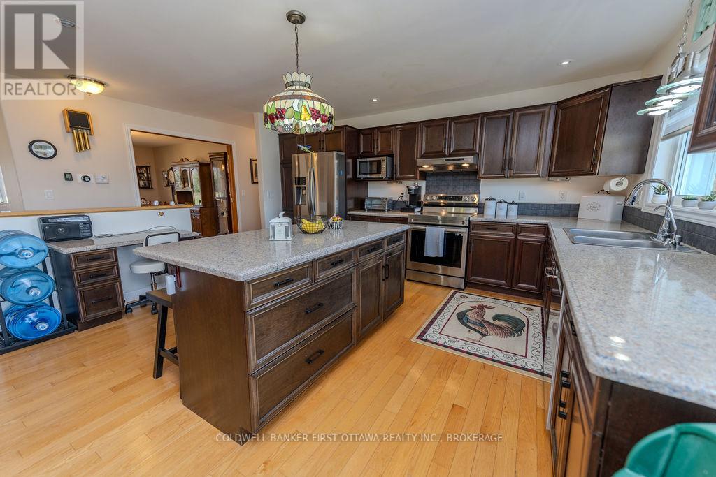 4987 BEDFORD ROAD, Frontenac (Frontenac South), Ontario, K0K2T0 — Photo 5