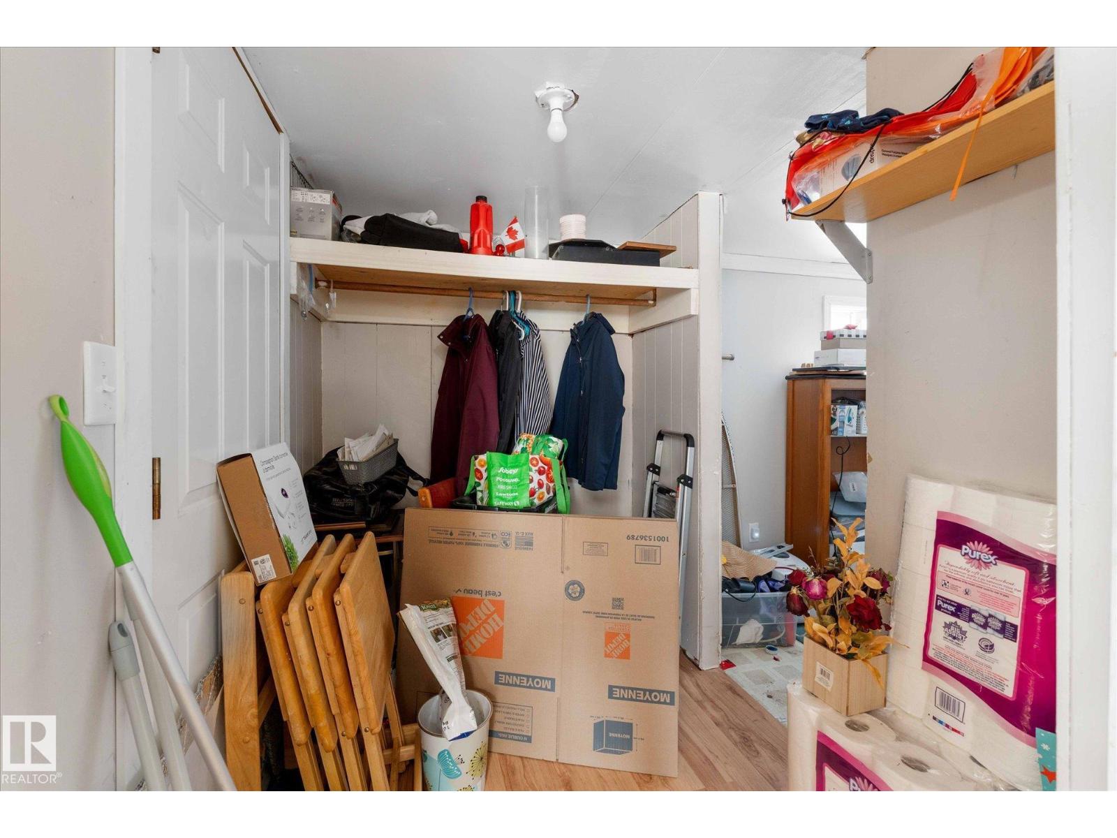 
          1063 LAKELAND CR
            <br/>
            <span>Sherwood Park</span>
            , 
            <span>AB</span>
             <span>T8H1J5</span>
         - Photo 33