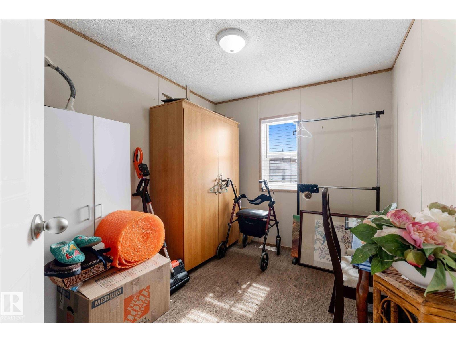 
          1063 LAKELAND CR
            <br/>
            <span>Sherwood Park</span>
            , 
            <span>AB</span>
             <span>T8H1J5</span>
         - Photo 32