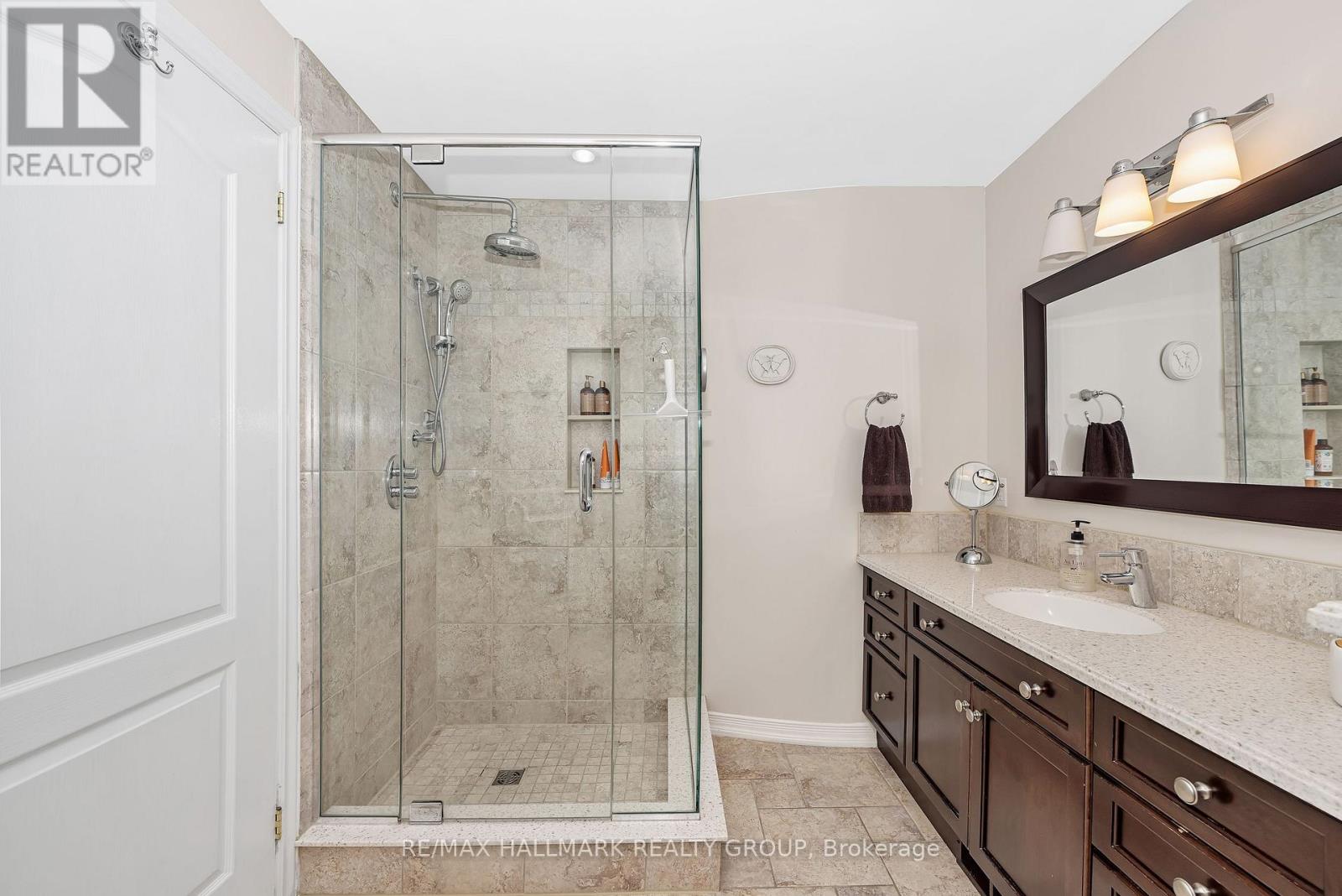 1850 THORNECREST STREET - 27