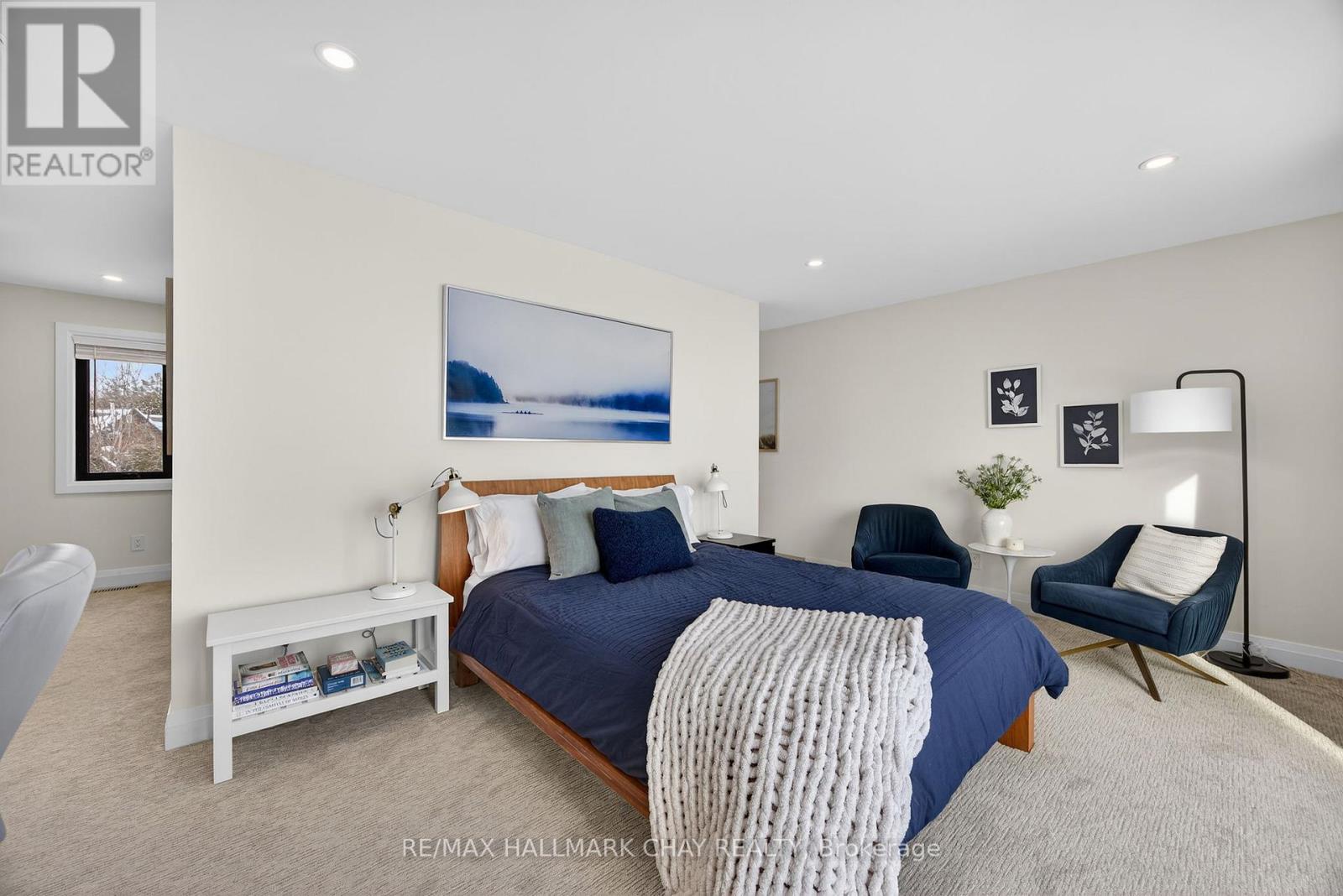 2nd Principal bedroom