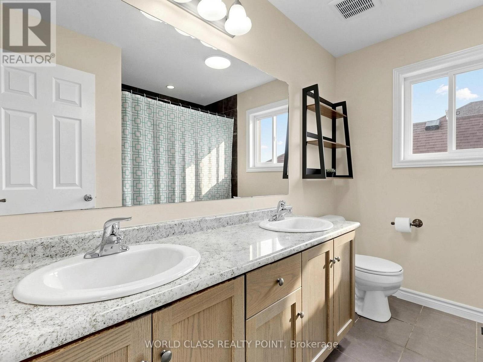 371 FINORO CRESCENT — photo 34