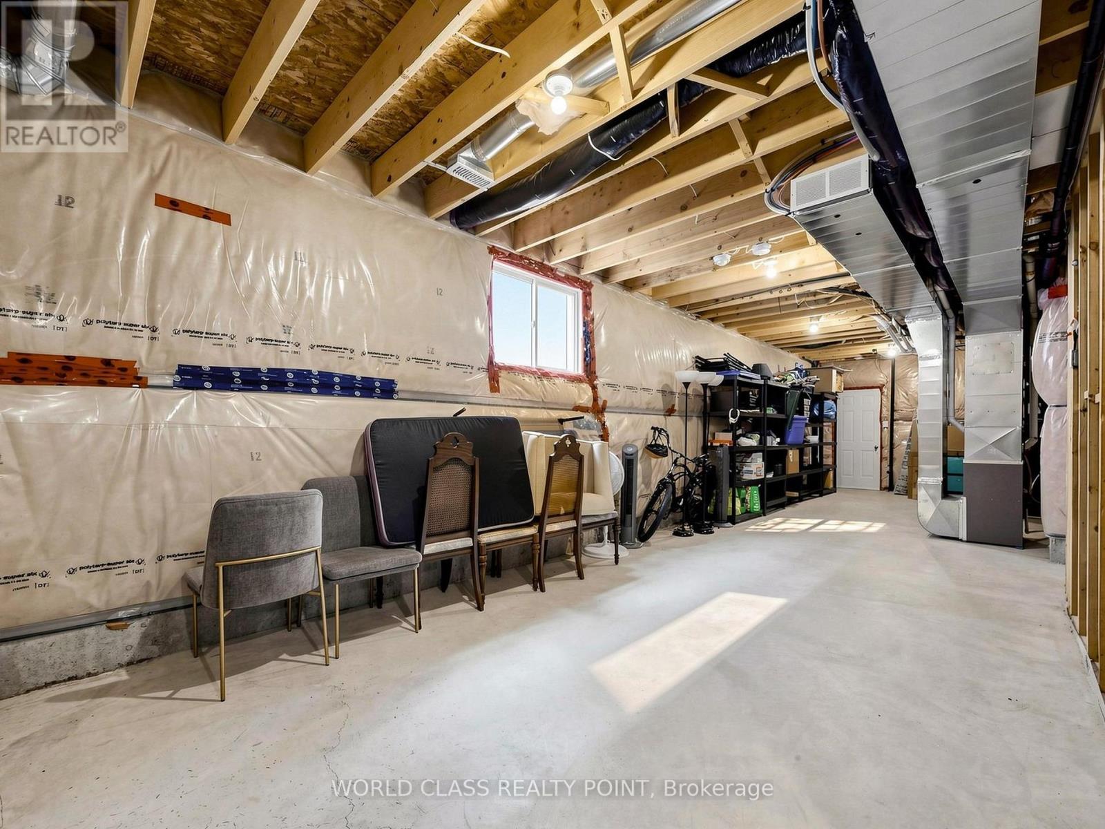 371 FINORO CRESCENT — photo 40