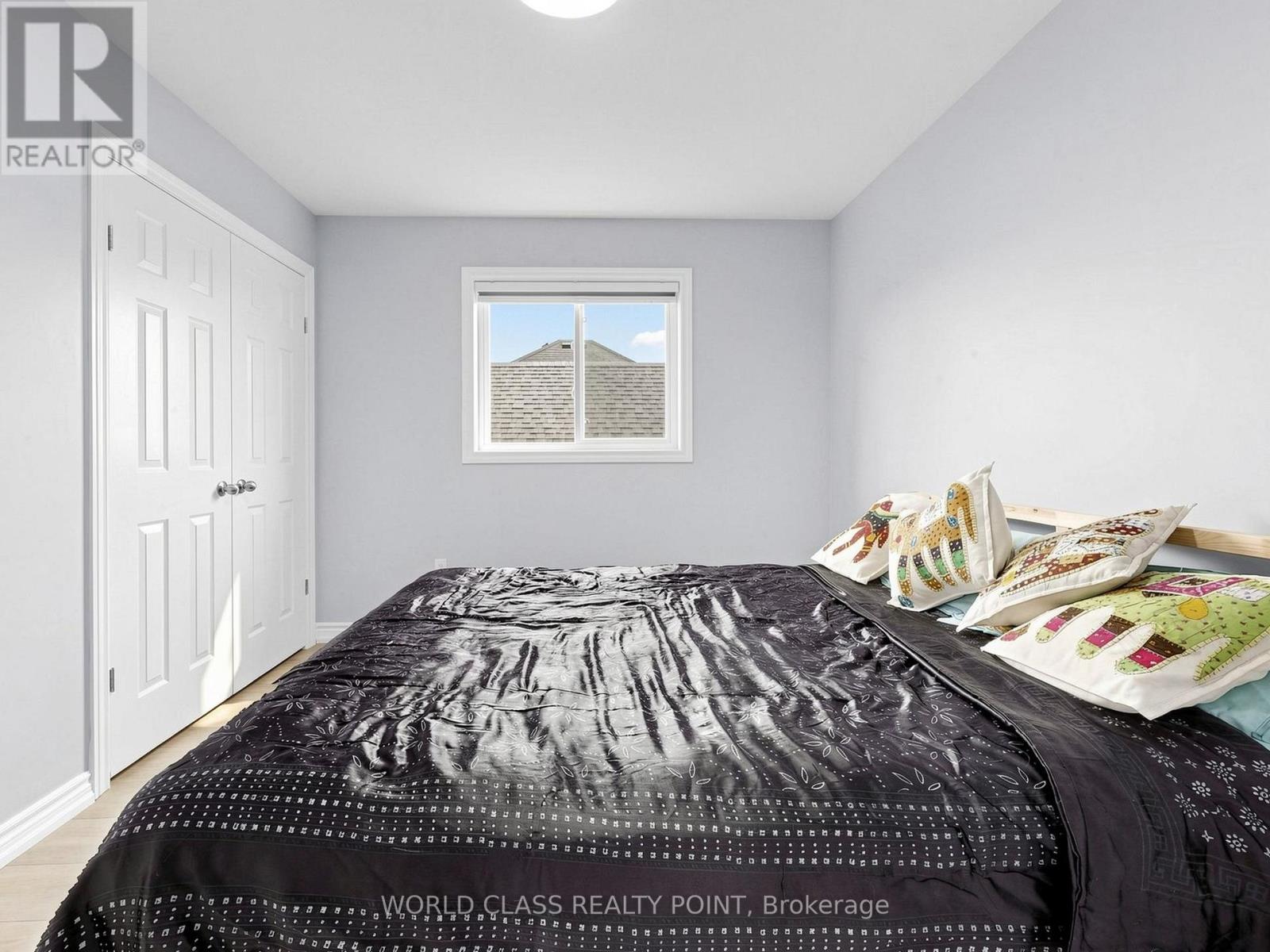 371 FINORO CRESCENT — photo 31