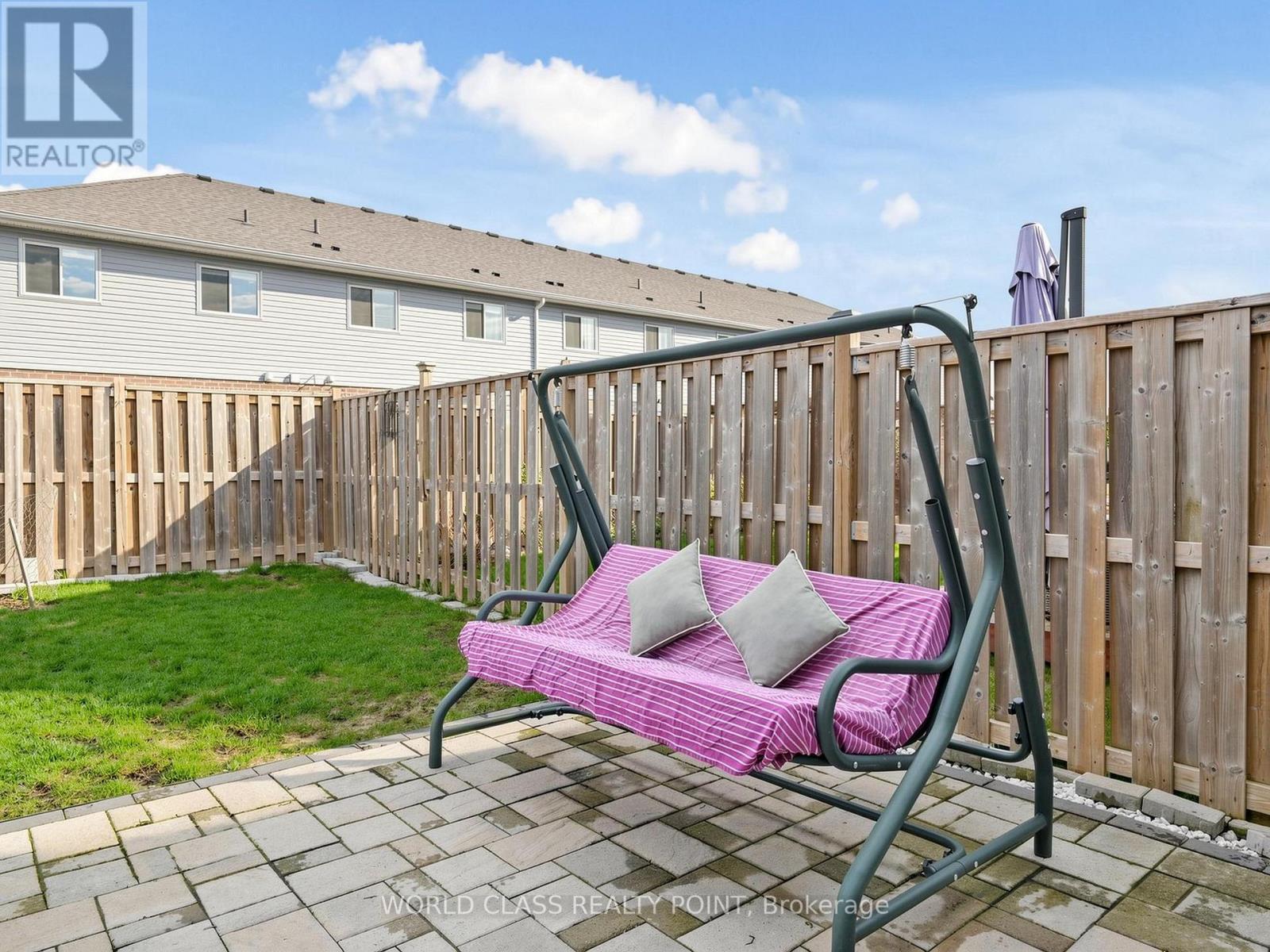 371 FINORO CRESCENT — photo 42