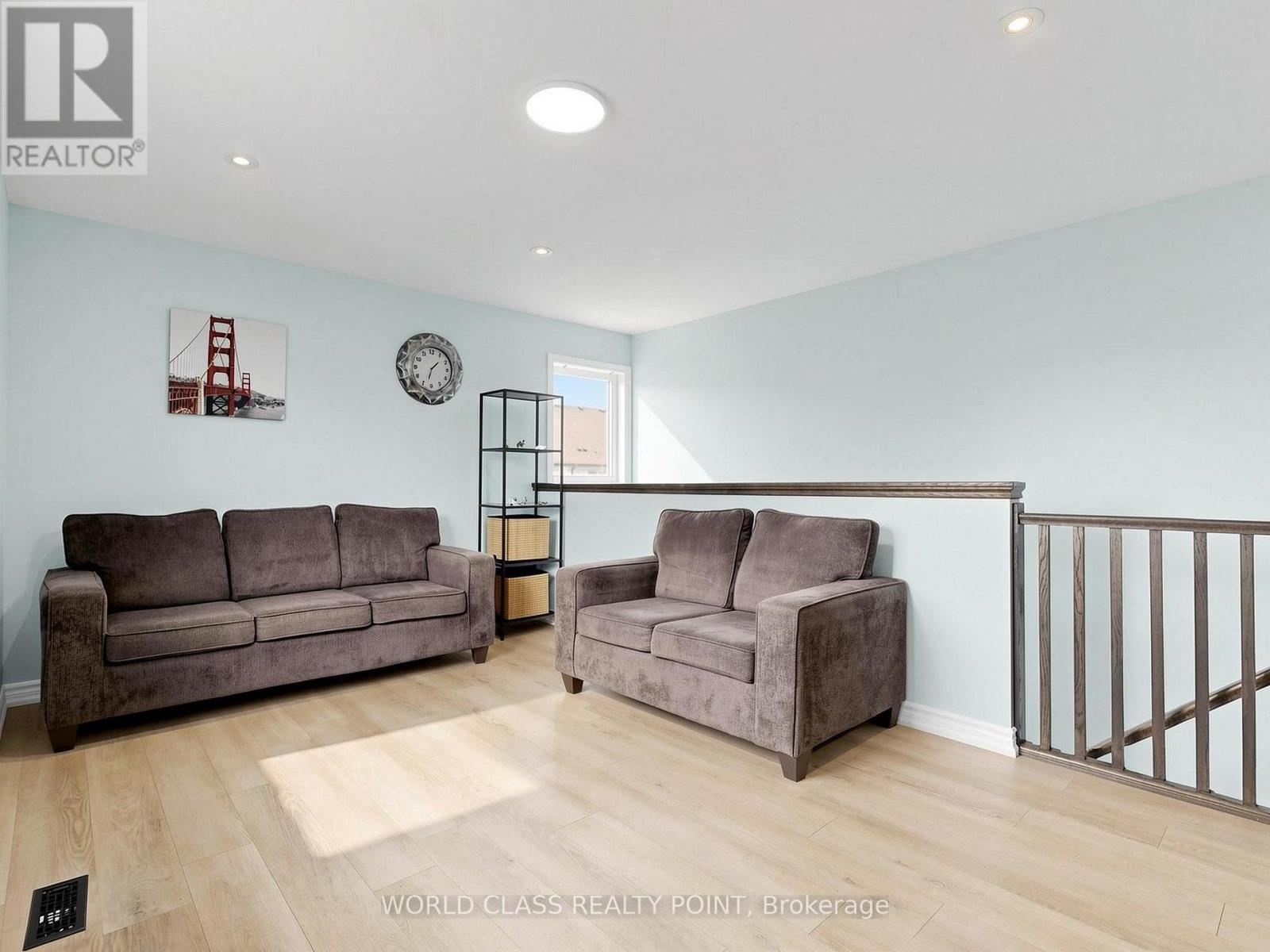 371 FINORO CRESCENT — photo 24