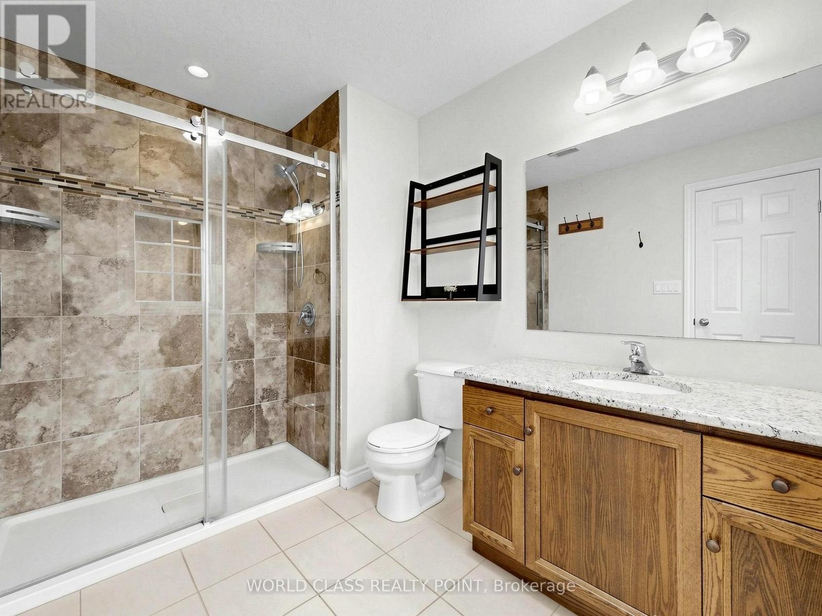 371 FINORO CRESCENT — photo 28