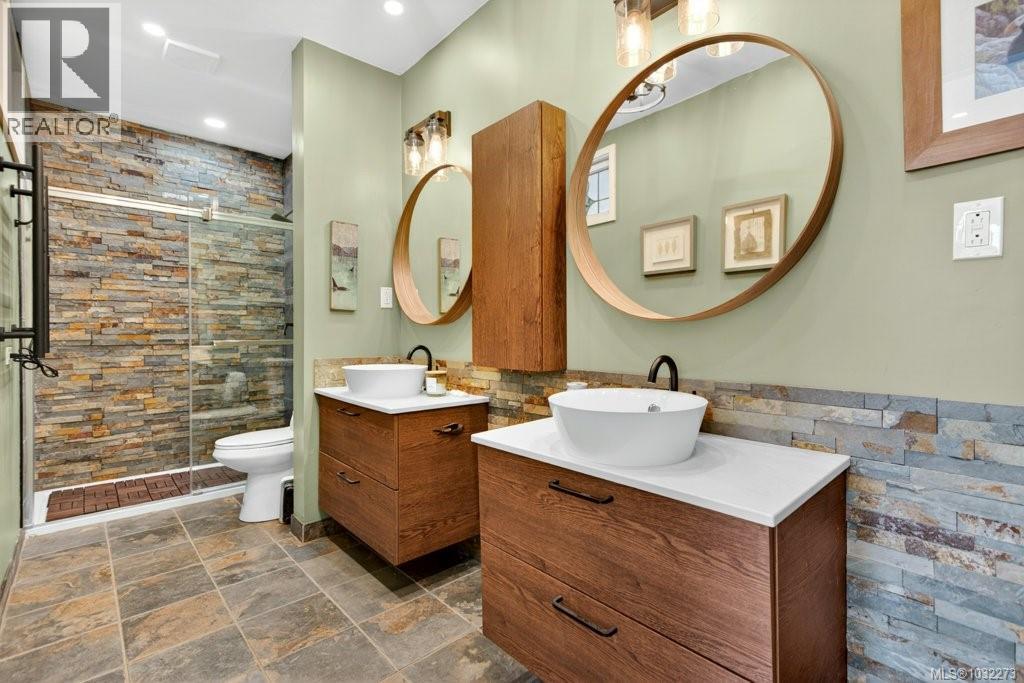 Third Floor Ensuite