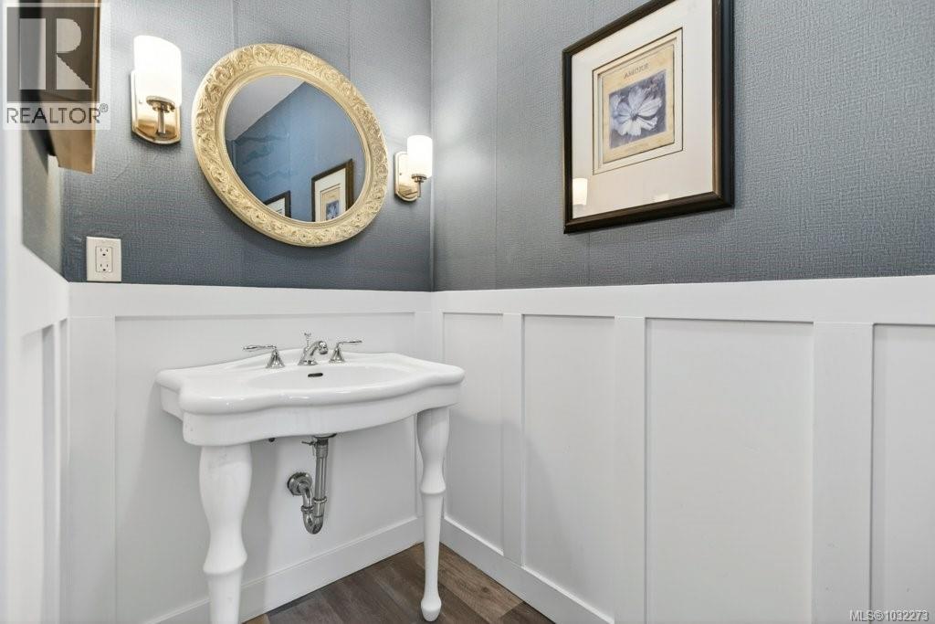 Second Floor/Entrance Floor