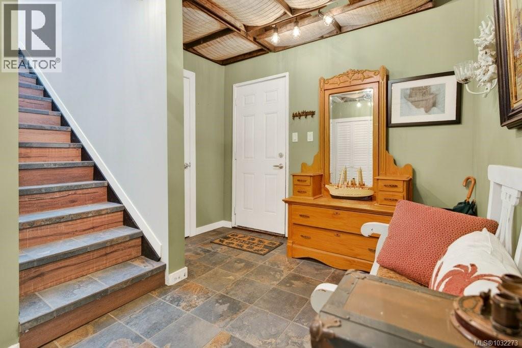Second Floor/Entrance Floor