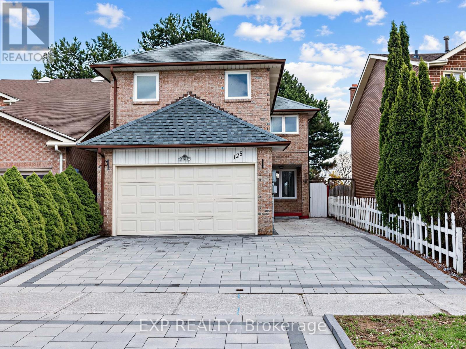 125 GREEN BUSH CRESCENT - 1