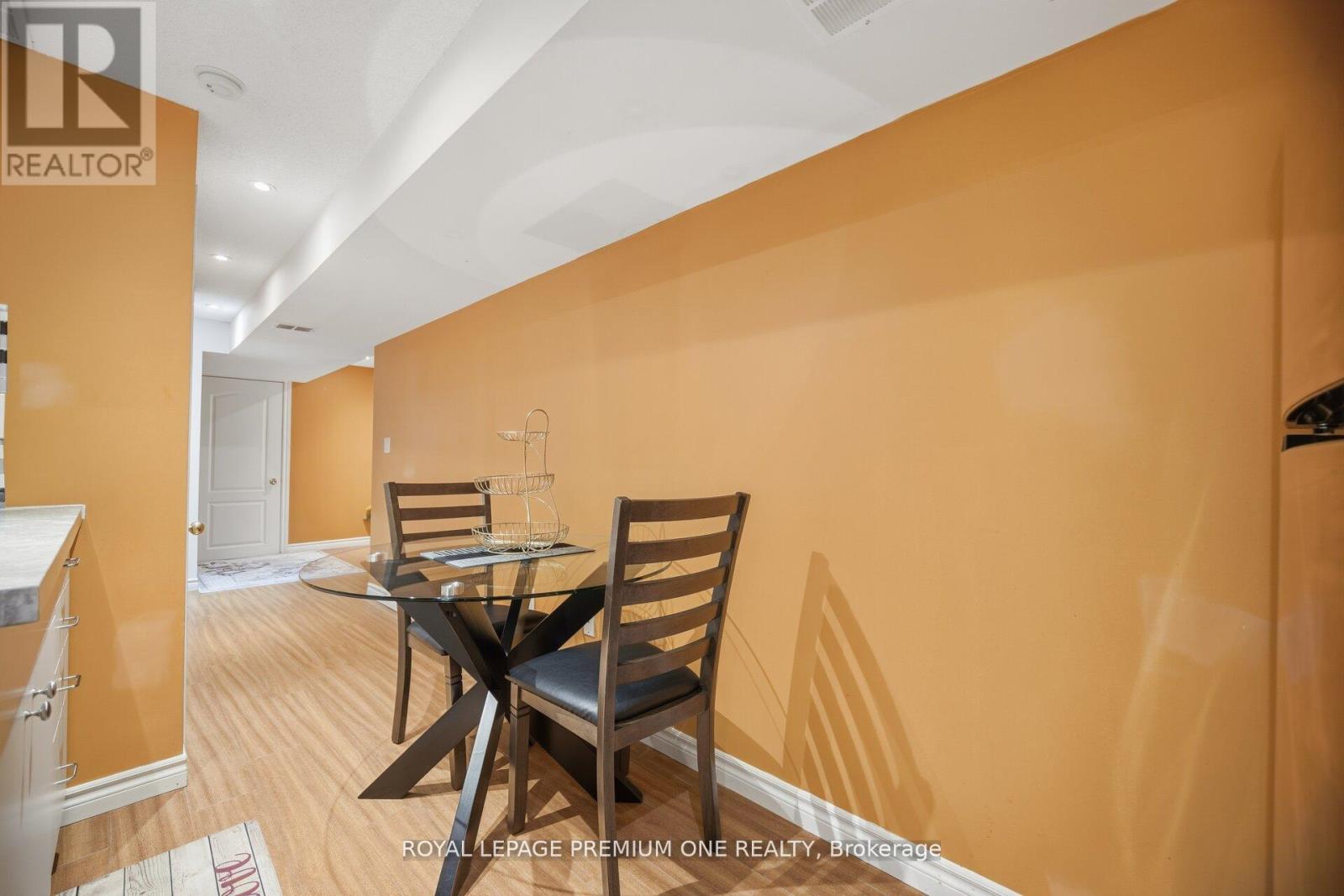 64 MARE CRESCENT - 40