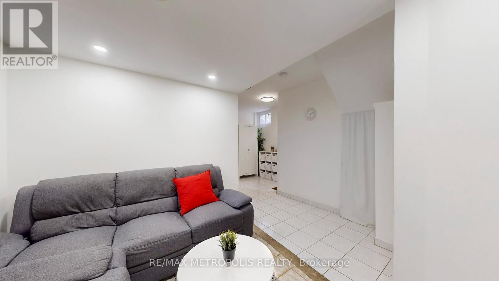 68 PAULVALE CRESCENT - 31