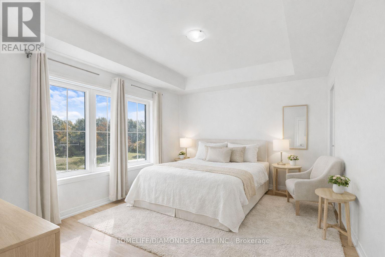 129 SOUTH PELHAM ROAD — photo 37