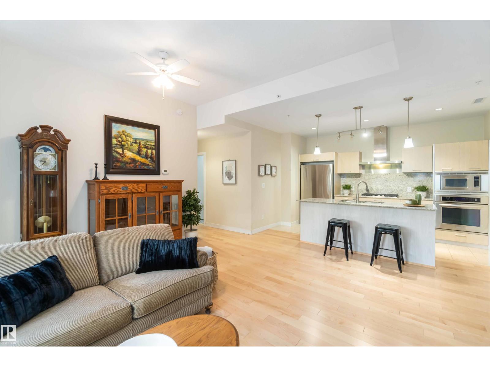 #108 2504 109 ST NW - 14