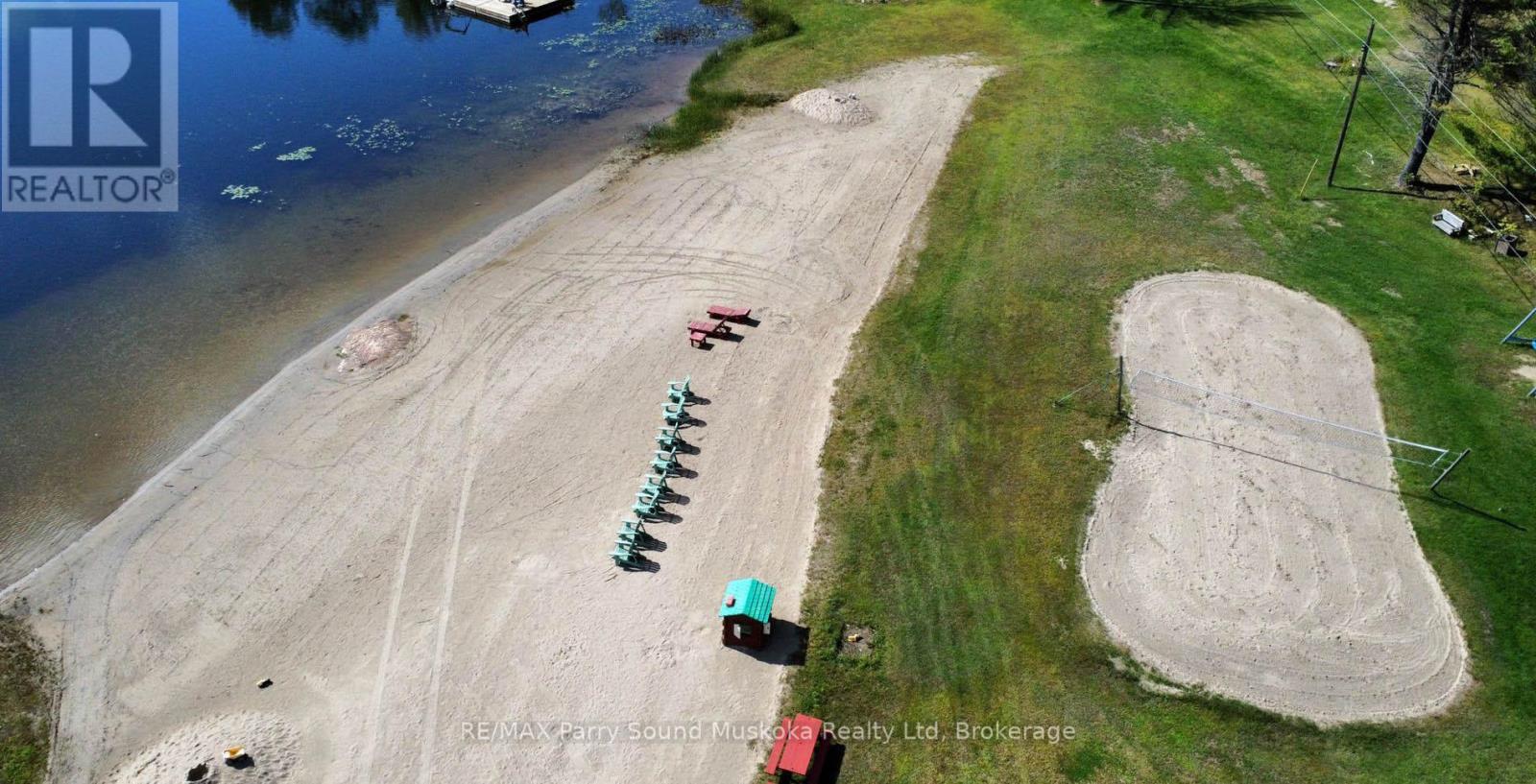 Sandy Beach, Volleyball