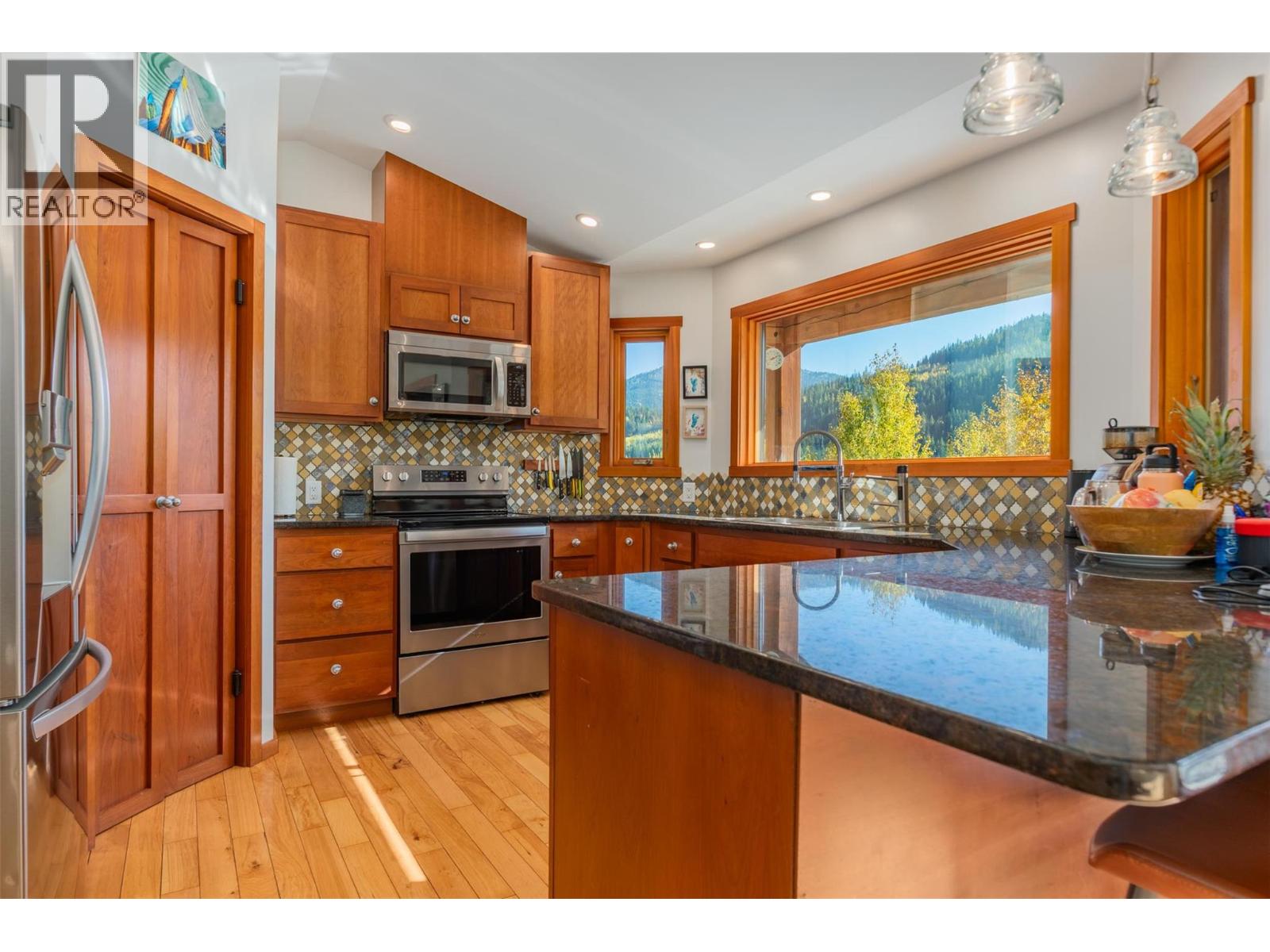 904 REDSTONE DRIVE - 17