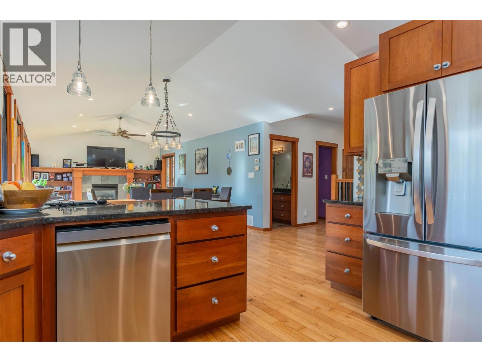 904 Redstone Drive - 19