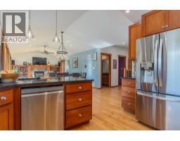 904 Redstone Drive, Rossland, BC V0G1Y0 Photo 19