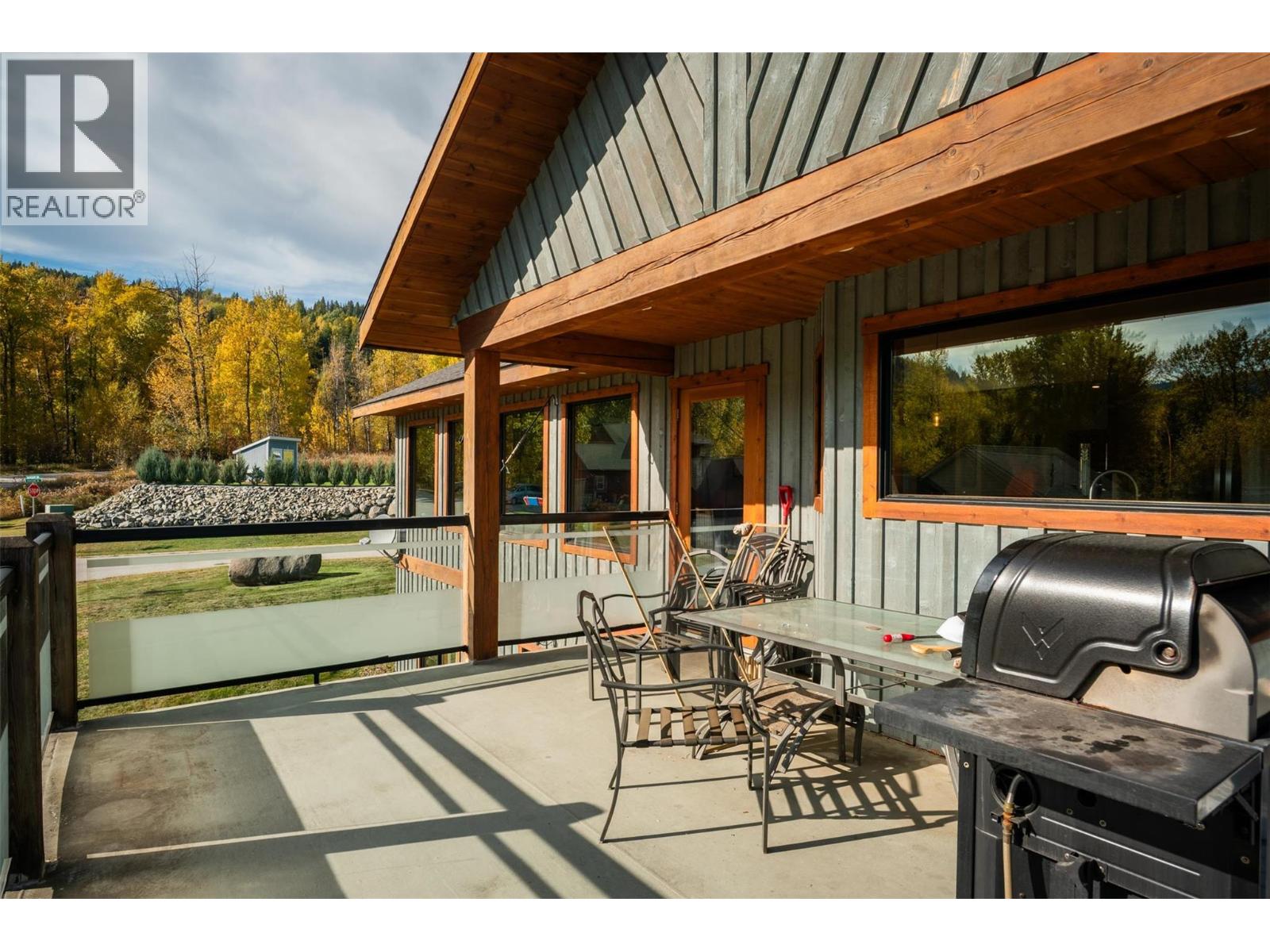 904 Redstone Drive - 24
