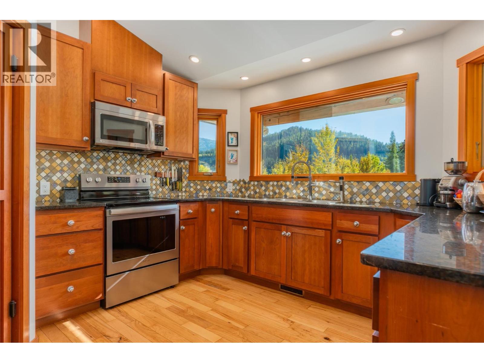 904 Redstone Drive - 18