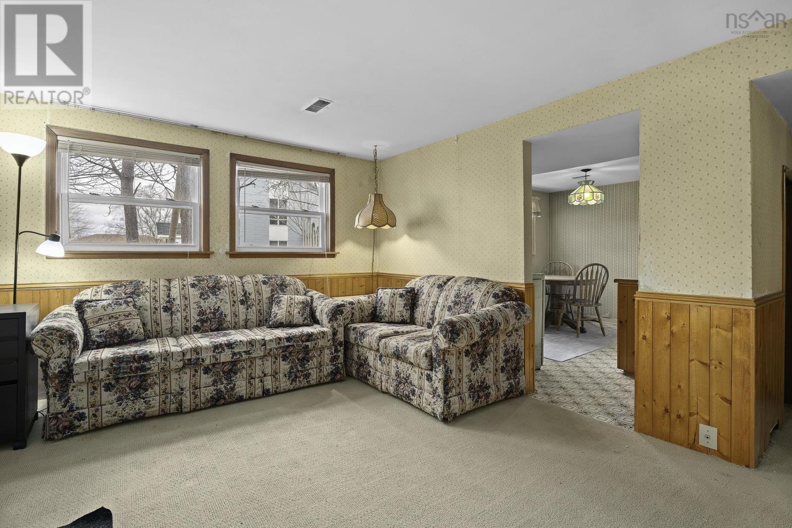 Property 31 of 40 of 50 Convoy Avenue