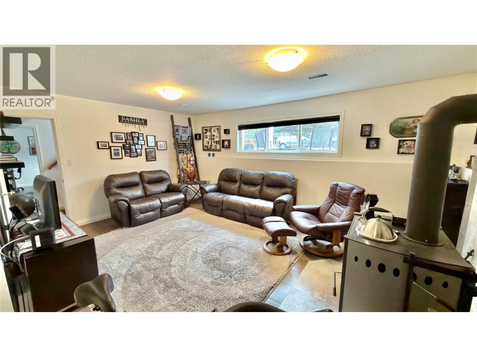 461 Eighth Avenue, Midway