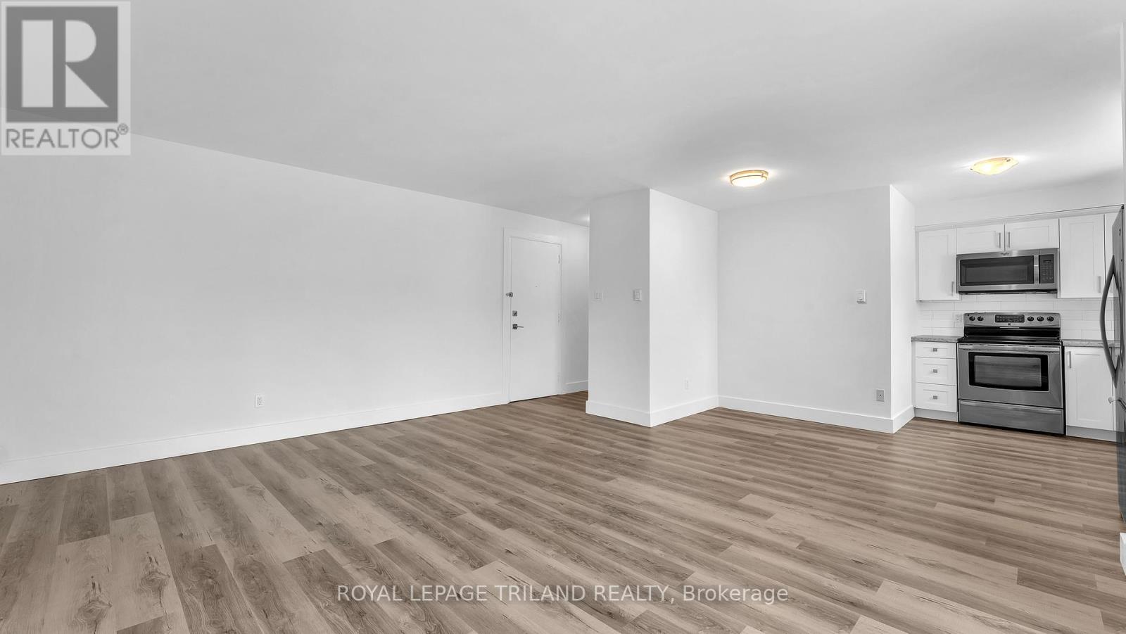 204 - 104 DEVONSHIRE AVENUE Property Photo
