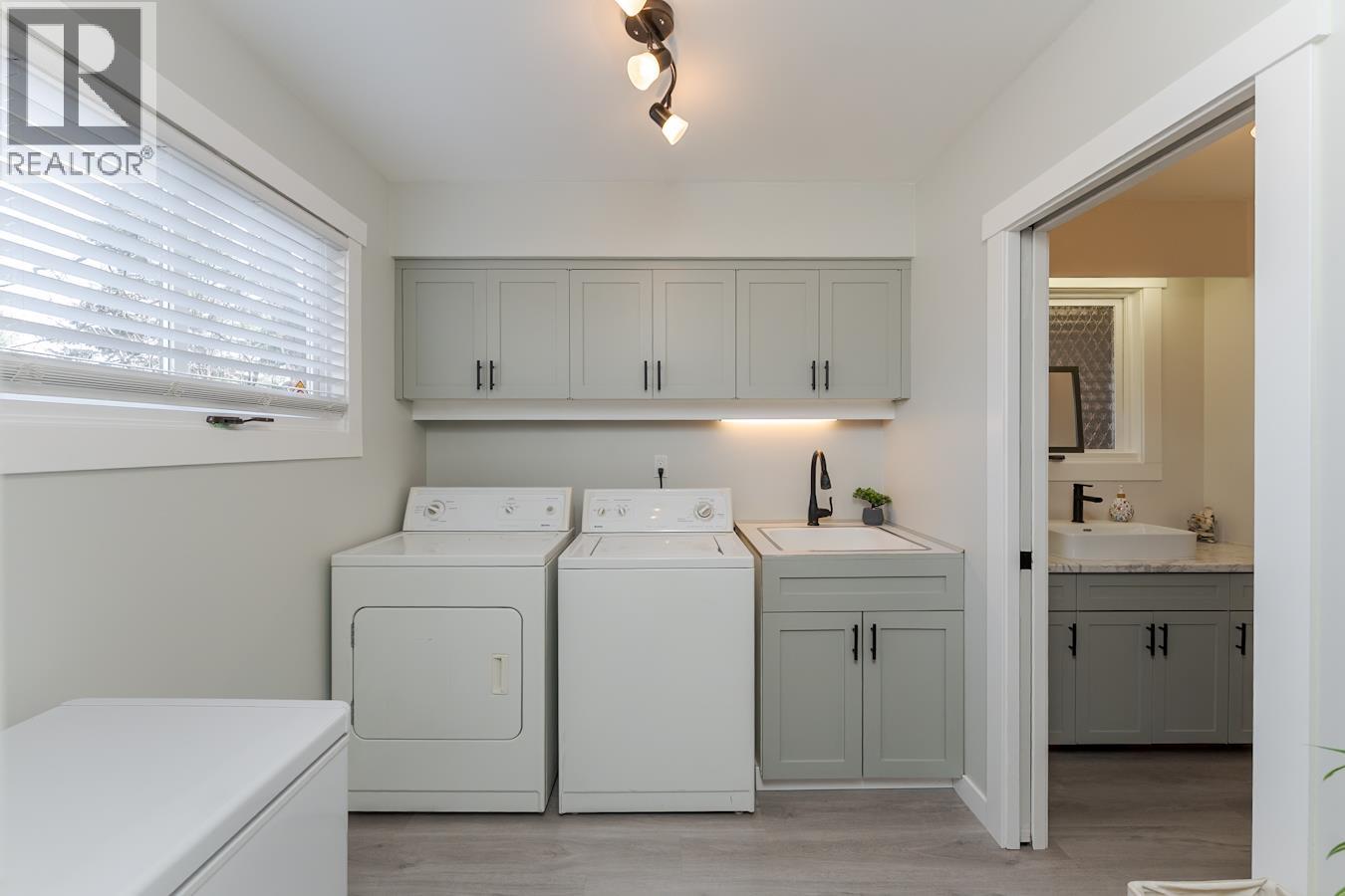 1625 GILLETT STREET - 13