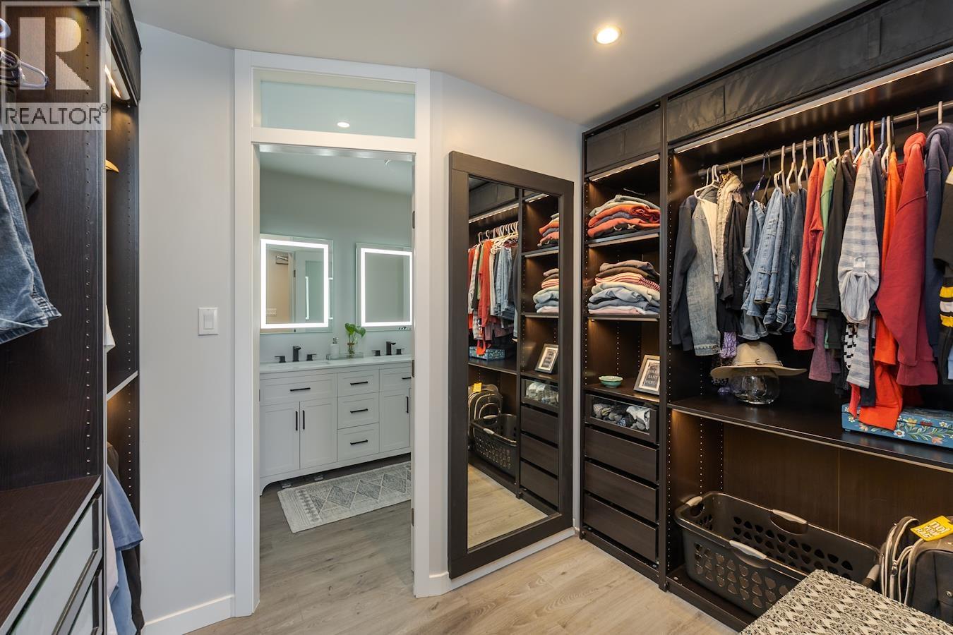 1625 GILLETT STREET - 29