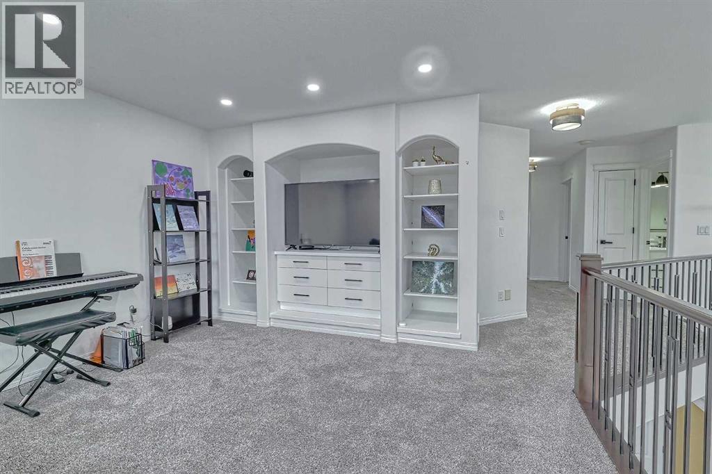 Single Family House for Sale in  Kincora Drive NW Kincora Calgary 