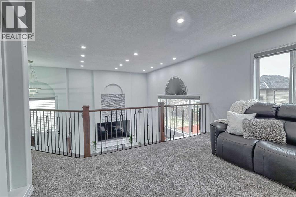 Single Family House for Sale in  Kincora Drive NW Kincora Calgary 