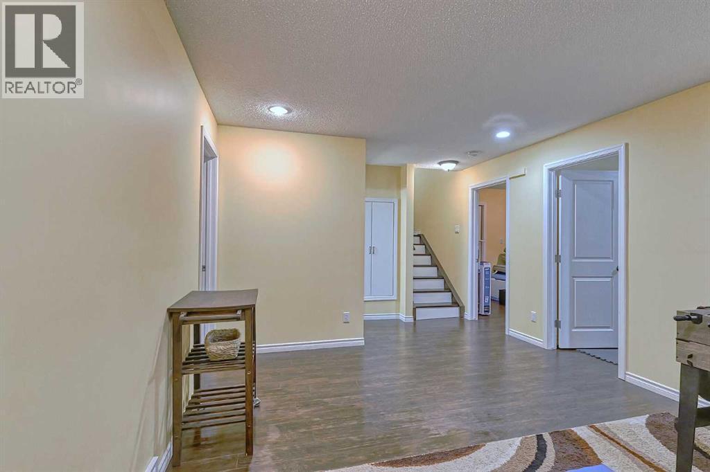 Single Family House for Sale in  Kincora Drive NW Kincora Calgary 