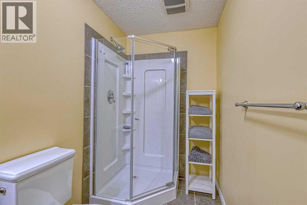 Single Family House for Sale in  Kincora Drive NW Kincora Calgary 