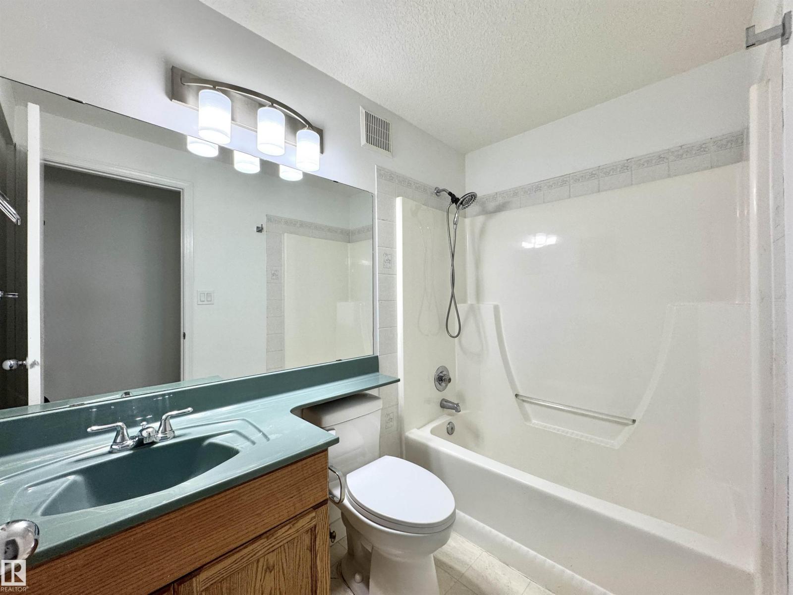 2908 44A AV NW, Edmonton