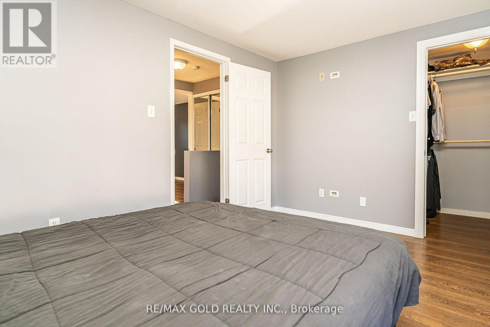 #41 46 DEARBOURNE BOULEVARD - 21