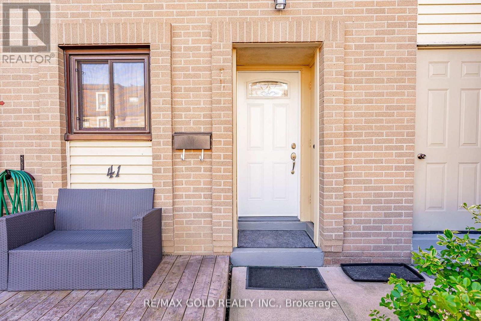 #41 46 DEARBOURNE BOULEVARD - 5