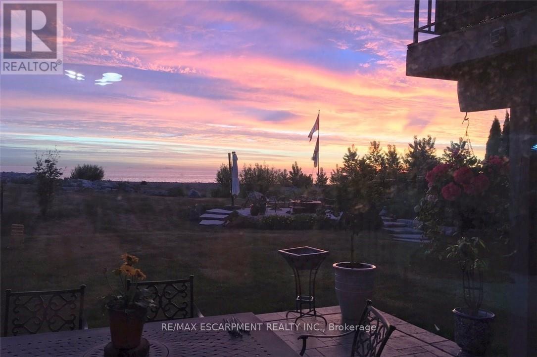 #5 97 SUNVALE PLACE - 34