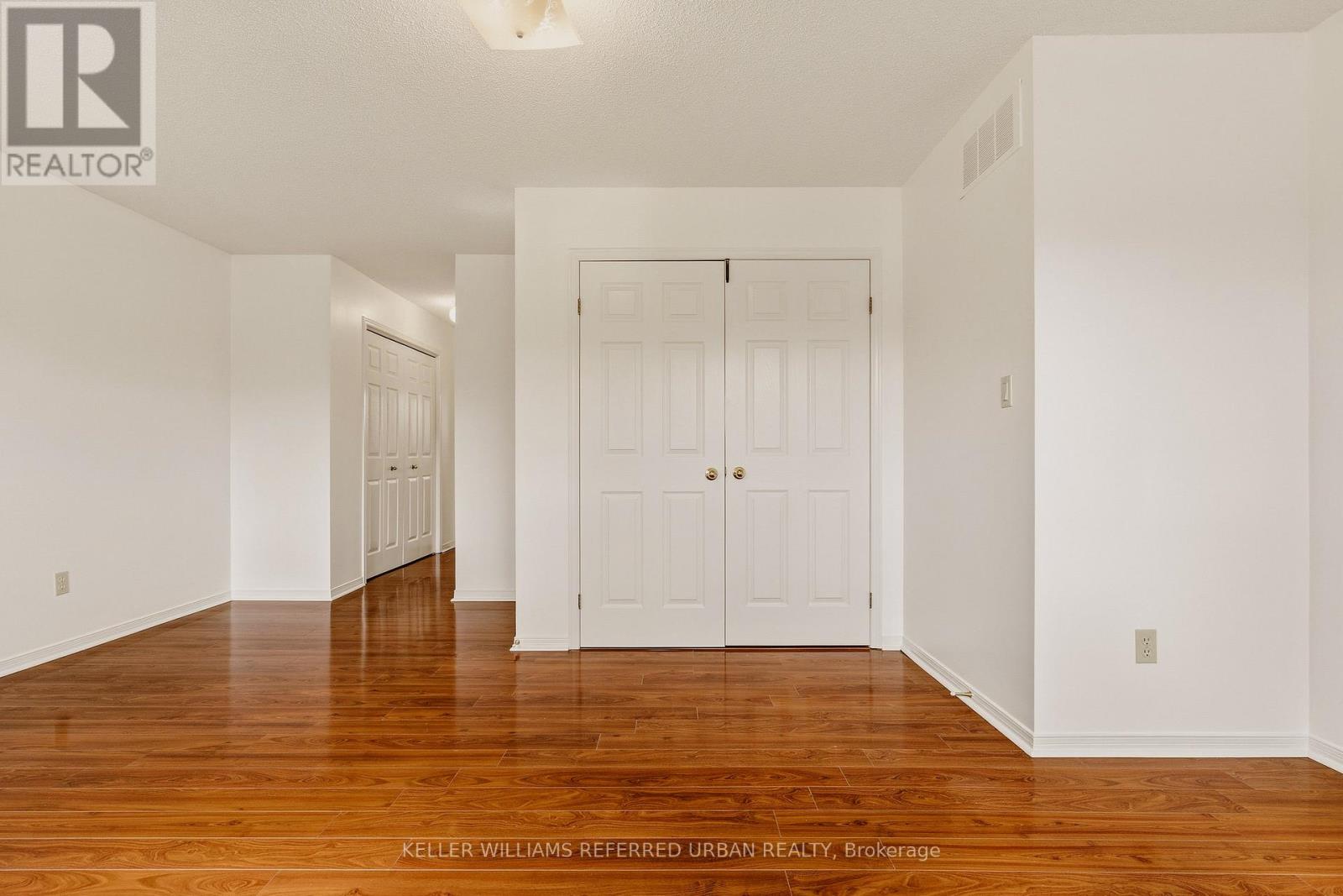 90 LYNETTE DRIVE - 28