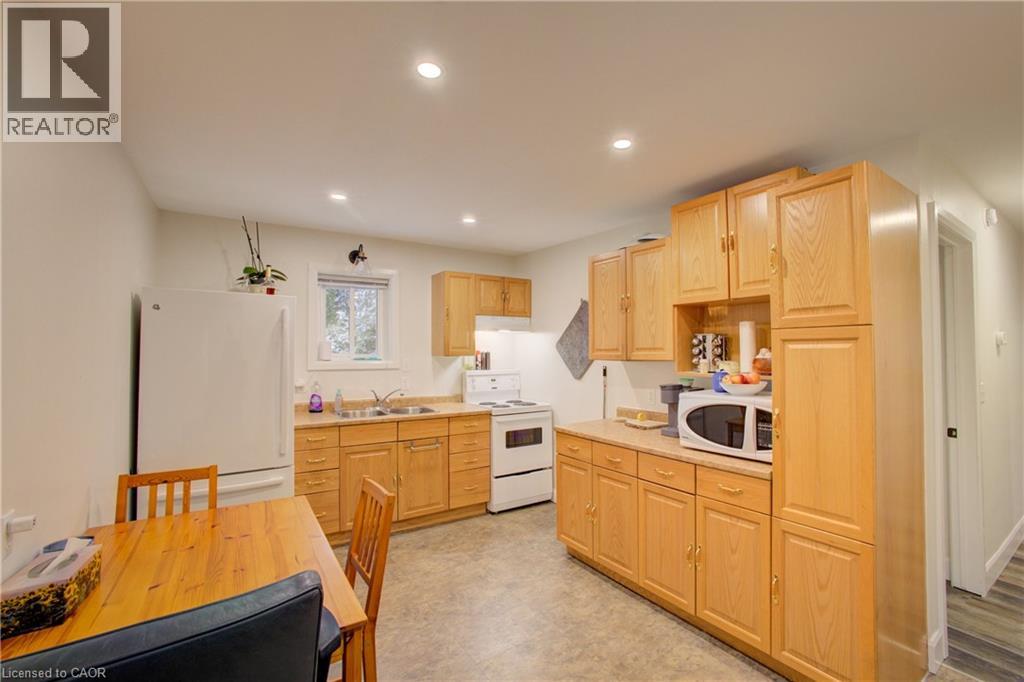 130 NORTH WATER Street, Mount Forest, Ontario, N0G2L3 — Photo 7