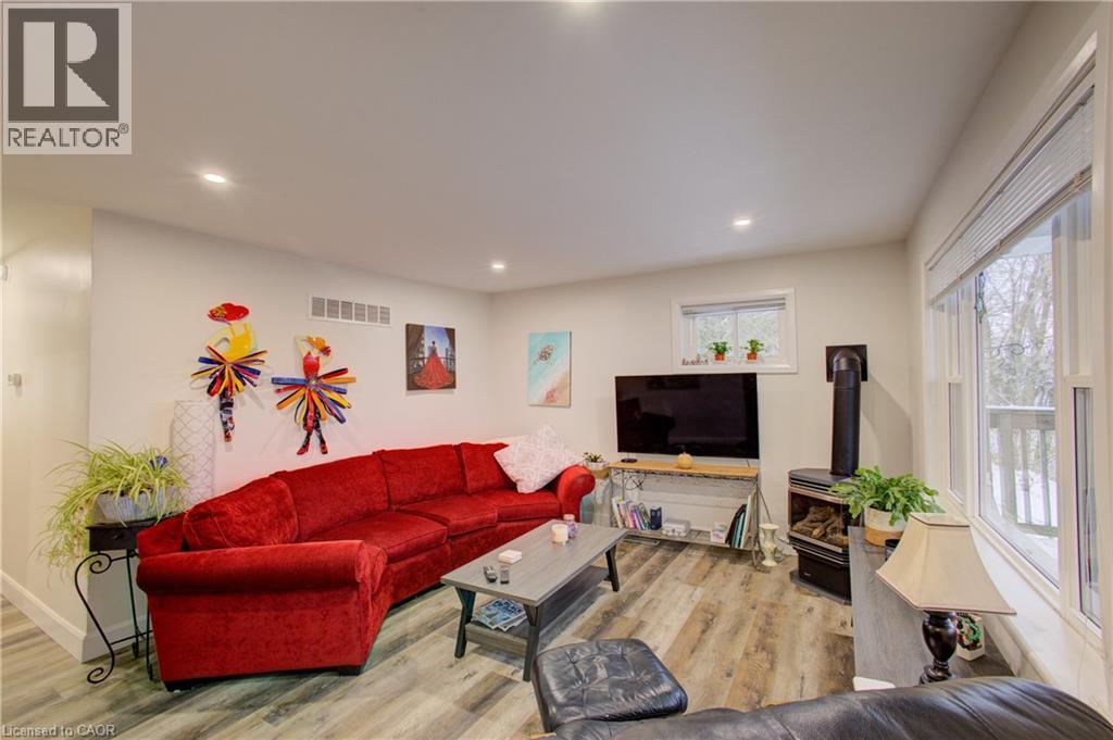130 NORTH WATER Street, Mount Forest, Ontario, N0G2L3 — Photo 15