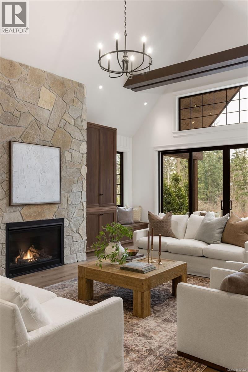 10600 Derrick Rd, North Saanich