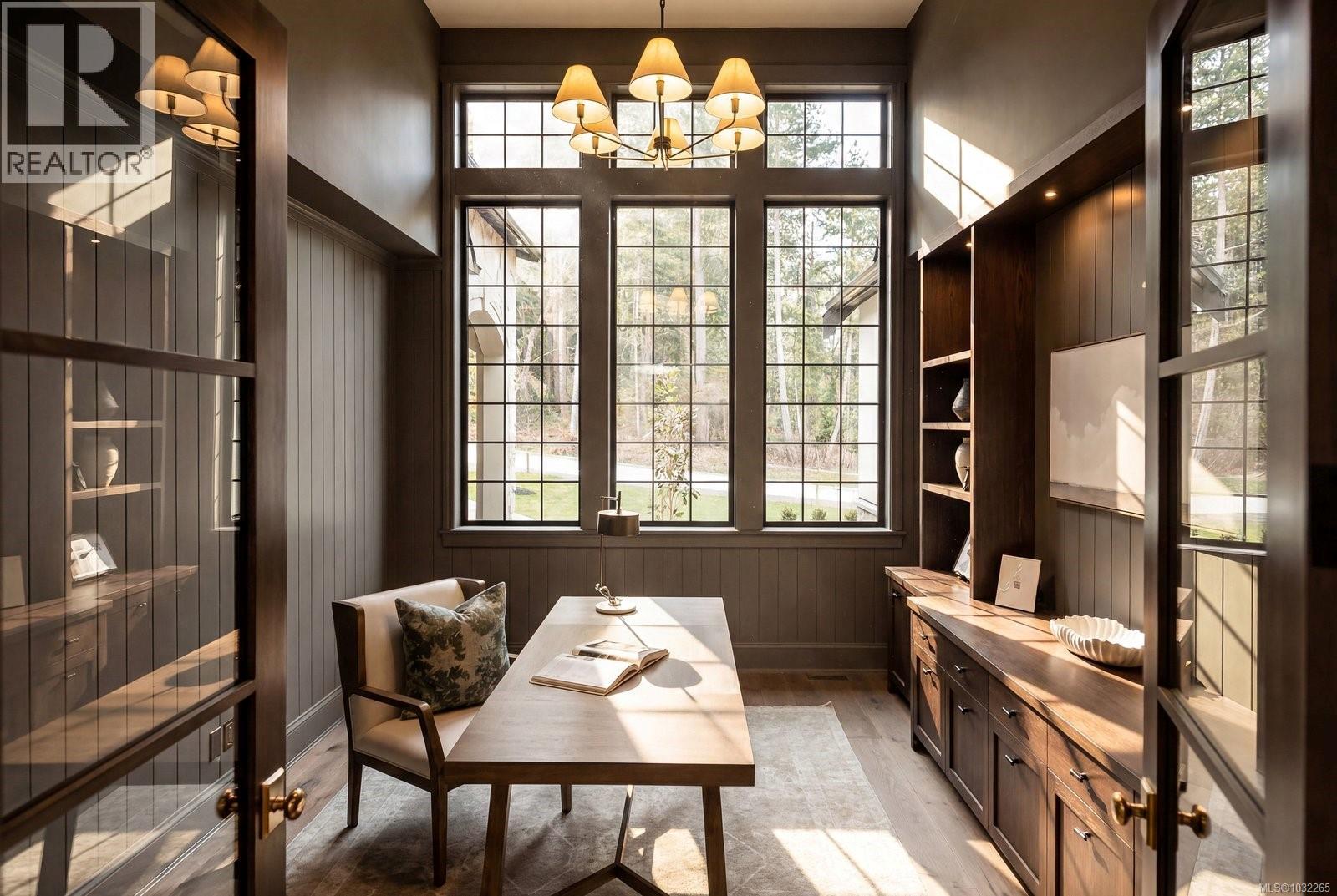 10600 Derrick Rd, North Saanich